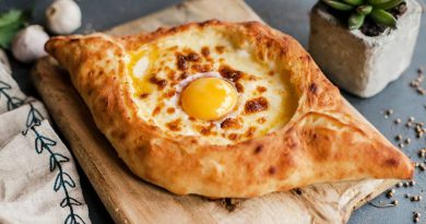 Adjarian khachapuri