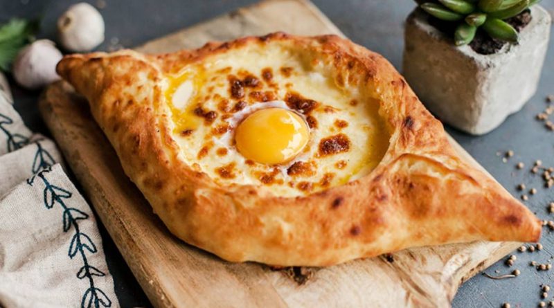 Adjarian khachapuri